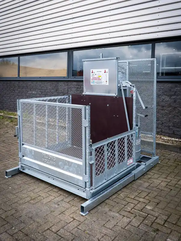 Betrouwbaar DE JONG TANDHEUGELLIFT AT30HL 230V (INCL. ZIJUITVALBEVEILIGING)