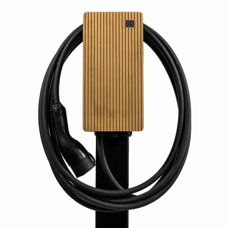 Snelle Levering Alp TeltoCharge, EV-Lader, 5M kabel, 11 kW, Accoya Wood, excl. MID-meter. Direct laden met je zonnepanelen mogelijk.