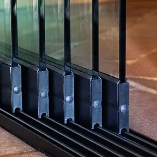 Must-Have Glazen schuifwand 5-rail zwart tot 500 cm breed 248-252 cm hoog