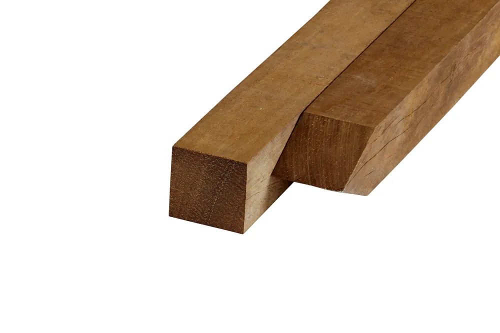 Hardhout Azobe Paal 8 x 8 cm (80 x 80 mm) Fijnbezaagd - Lengte 400 cm Uitverkoop