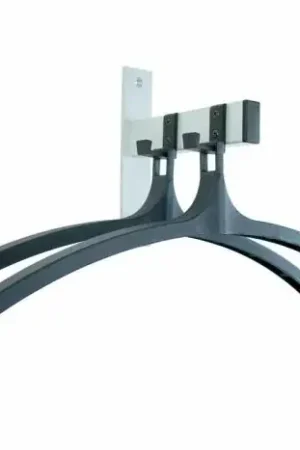 Wandgarderobe met 2 nylon haken en hangers Laatste Kans