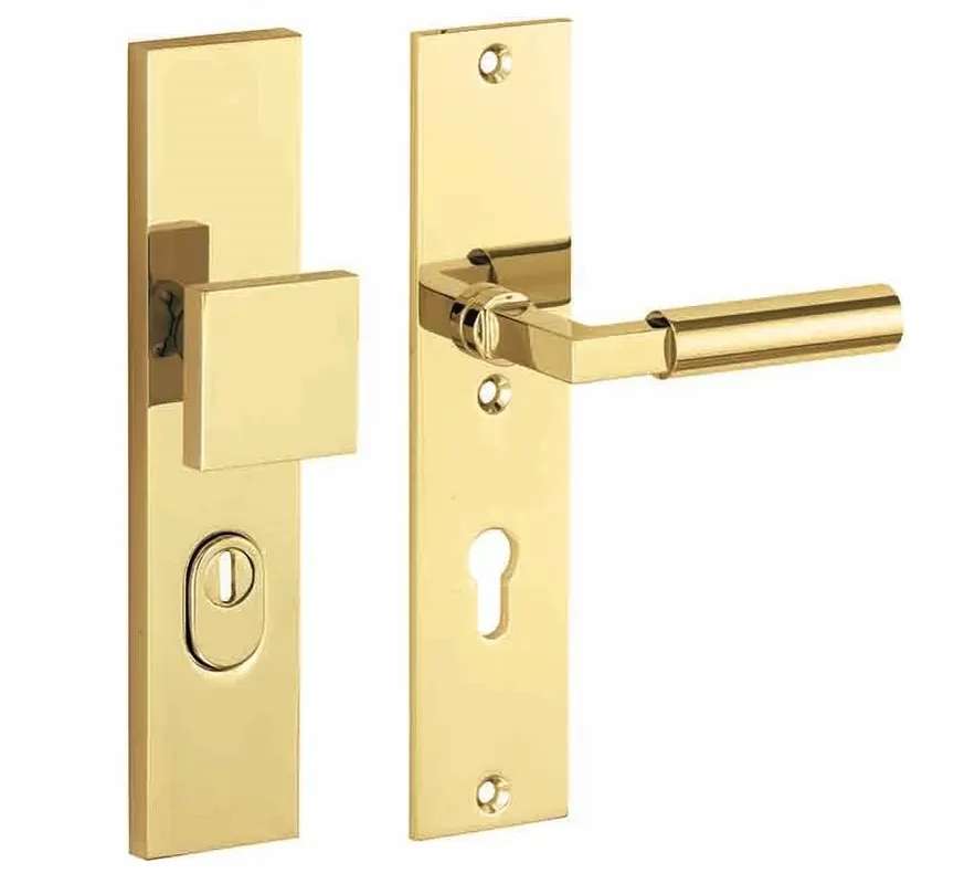 SKG3 PC92 knop/kruk op schild Bauhaus rechts + kerntrekbeveiliging messing ongelakt Beperkt Aanbod