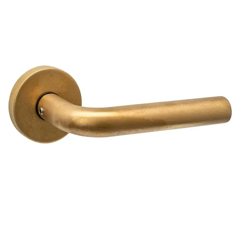 Lage Prijs Intersteel set achterdeurbeslag rond deurklink Luzern met massieve rozetten PVD messing getrommeld