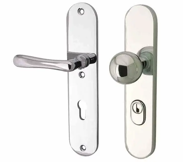 SKG3 PC55 knop/kruk op ovaal schild Linea links + kerntrekbeveiliging glans nikkel/glans chroom Premium