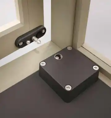 Vitrinegrendel elektrisch TL101U Maasland Laatste Kans